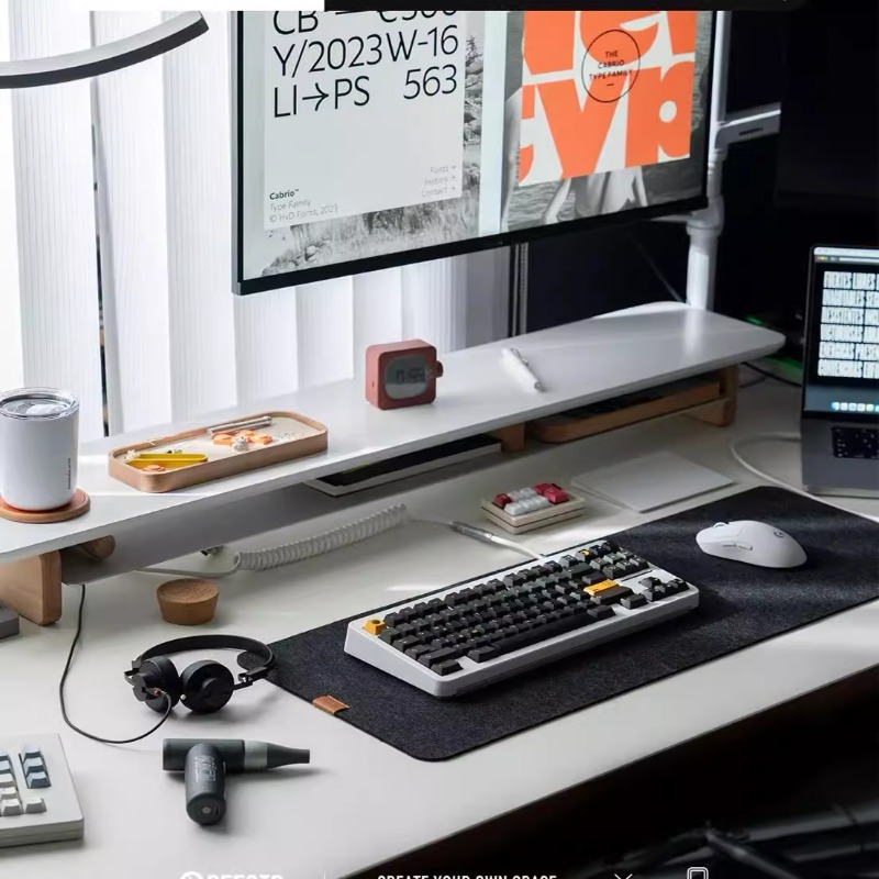Supporto per monitor moderno S - Desk Setup Monitor And Laptop recensione e prezzo