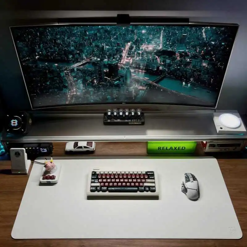 Supporto per monitor in allumi - Desk Setup Monitor And Laptop recensione e prezzo